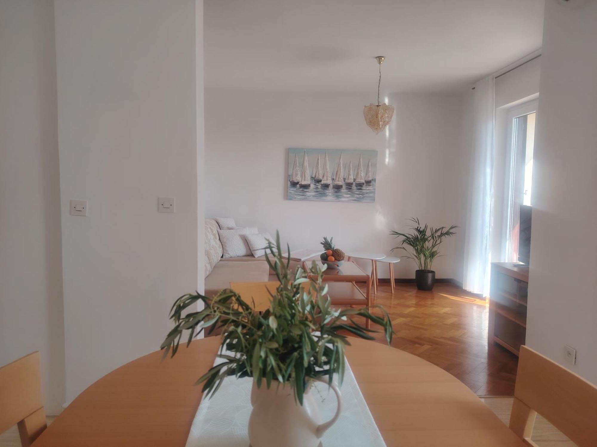 Apartment Mit Balkon Und Meerblick *